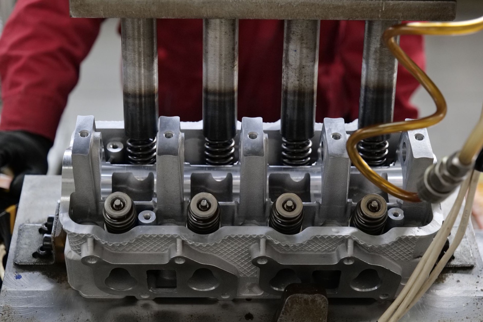 Thin-wall die cast aluminum housing
